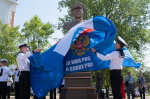 В Севастополе установили памятник Степану Неустроеву