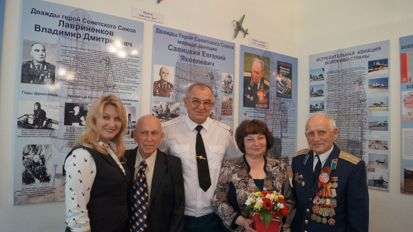 Торжественная линейка, посвященная 100-летию со дня рождения дважды Героя Советского Союза Лавриненкова Владимира Дмитриевича – участника освобождения Севастополя_11