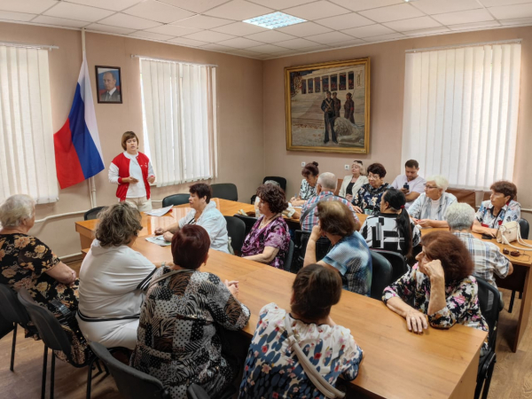 Ветераны проходят курс лекций по борье с деменцией