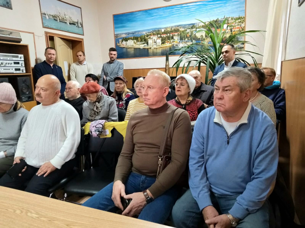 Команда телеканала «СТВ» представила ветеранам проект «Защитим Севастополь вместе!»