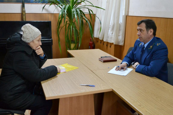 Заместитель прокурора города Севастополя Евгений Кадамов провел личный прием граждан в Севастопольском Доме ветеранов